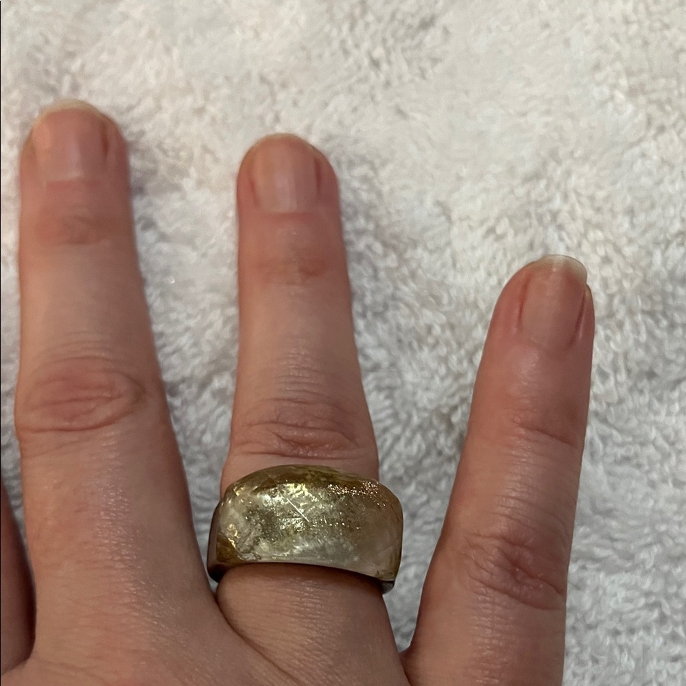 Chic Gold Band Ring